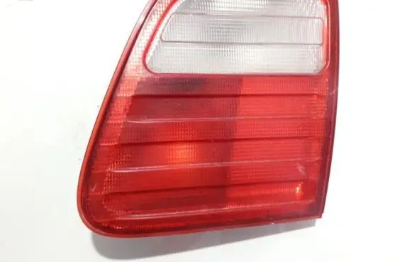 Mercedes-Benz E W210 Tailgate rear/tail lights a2108202464 198502