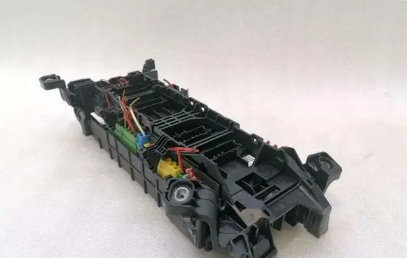 Mercedes-Benz CLA C117 X117 W117 Fuse module A2465400140