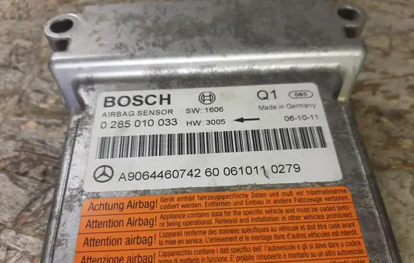 Mercedes-Benz Sprinter W906 Airbag control unit/module A9064460742 0285010033