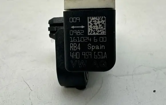Audi A7 S7 4G Airbag deployment crash/impact sensor 4H0959651A