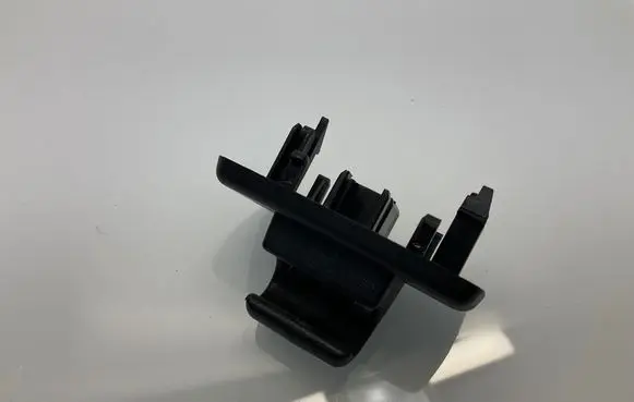 Sun visor clip/hook/bracket