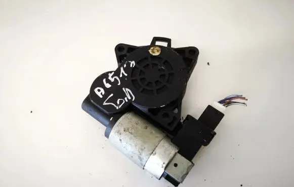 Mazda 3 I Rear door window regulator motor gj6a5958x cm011660