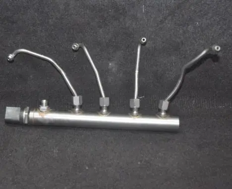 BMW Z4 E89 Fuel main line pipe 75854110261545072