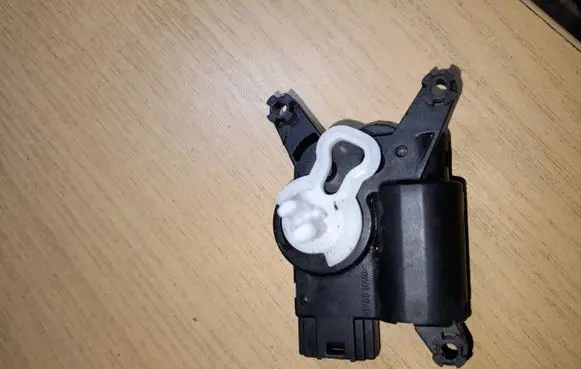 Renault Master III Intake manifold valve actuator/motor A21101800