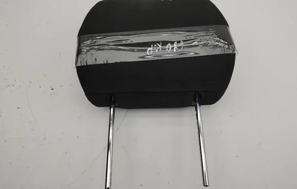 Toyota Avensis T250 Front seat headrest 