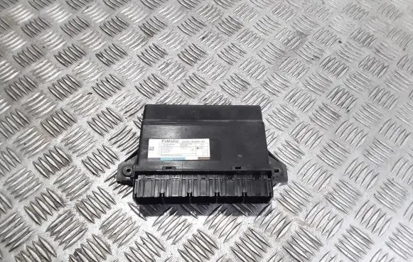 Ford Focus Comfort/convenience module AV6N19G481AF