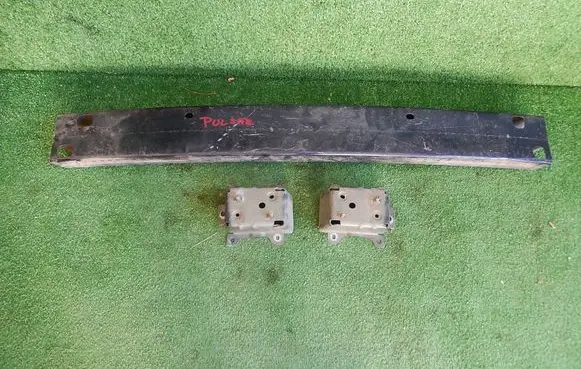 Nissan Pulsar Rear bumper cross member 