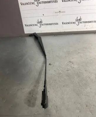 Windshield/front glass wiper blade