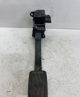 Peugeot 308 Accelerator throttle pedal 86ET34 96748829180 0108901