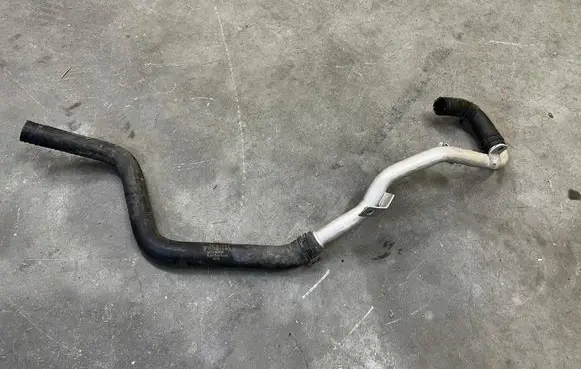 Porsche Panamera (970) Air conditioning (A/C) pipe/hose 97010612115 7P0121157B 7P0121157R