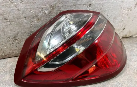 Subaru Outback Rear/tail lights