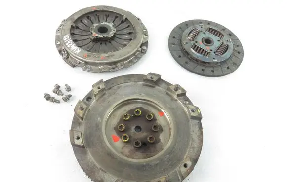 KIA Carens II Flywheel HD105 HDC69
