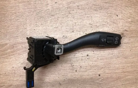 Audi A3 S3 A3 Sportback 8P Wiper control stalk 8P0953519A