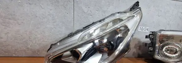 Peugeot 208 Headlight/headlamp 9810805780