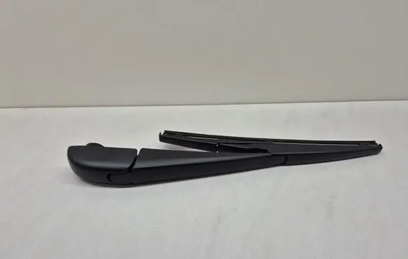 BMW 1 E81 E87 Rear wiper blade arm 