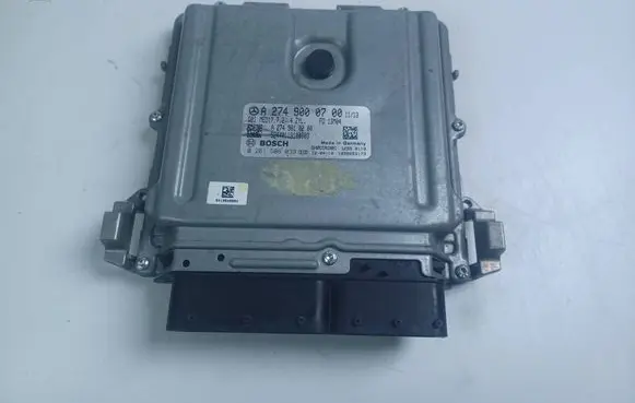 Mercedes-Benz C W204 Engine control unit/module A2749000700-MERC A2749000700