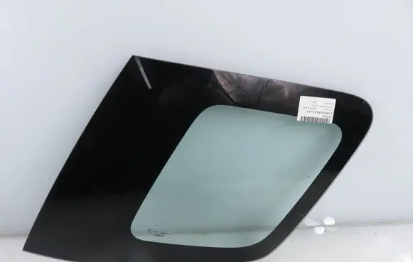 Suzuki Ignis Rear side window 