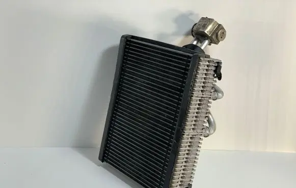 Volkswagen Touareg II Air conditioning (A/C) radiator (interior) 7P0820101 7P0820679A
