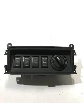 Nissan Pathfinder R51 Seat heating switch 