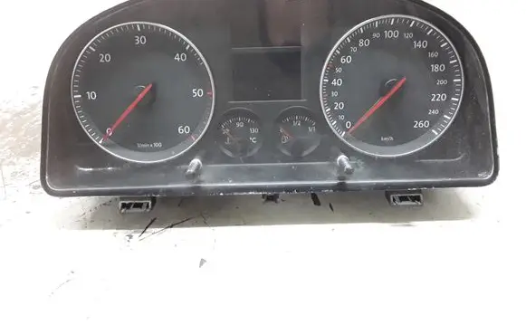 Volkswagen Touran I Speedometer (instrument cluster) 1T0920862A