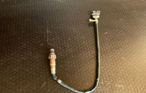 Opel Astra J Lambda probe sensor 55562205 0258010067 01358010064