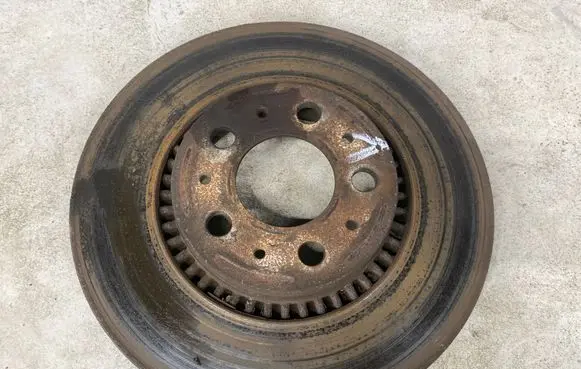 Volvo V70 Front brake disc 