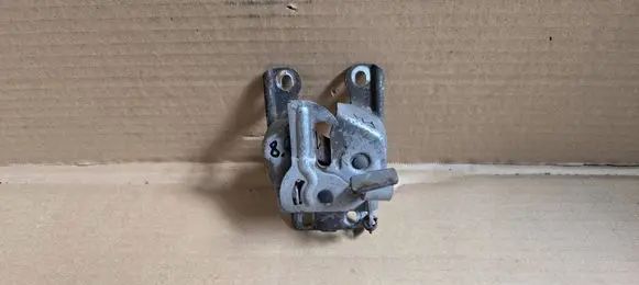 Suzuki Ignis Engine bonnet/hood lock/catch 8211074G00