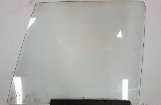 Volkswagen Caddy Front door window glass four-door 173845201