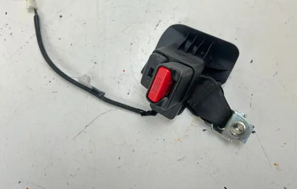 Toyota Camry VIII XV70 Rear seatbelt buckle 1139190