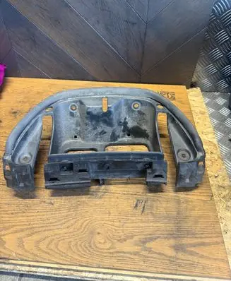 Other engine bay part