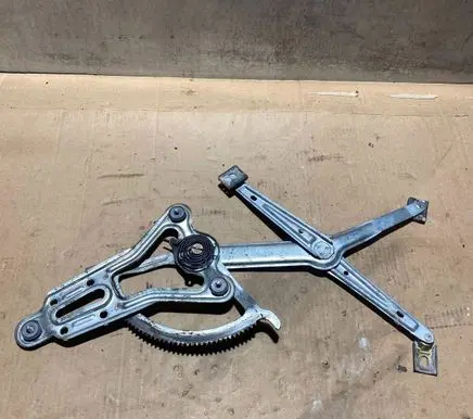 Mercedes-Benz E W124 Front window lifting mechanism without motor