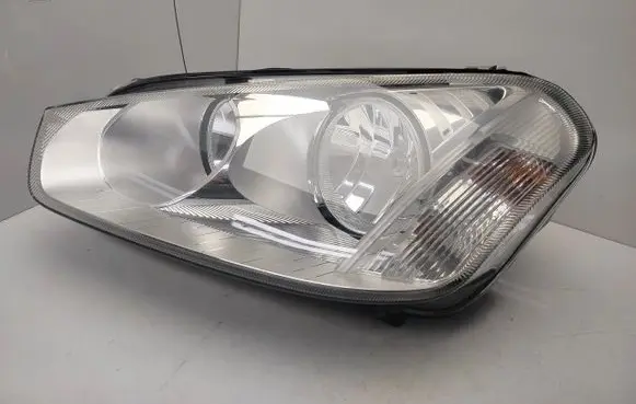 Ford C-MAX I Headlight/headlamp 44R17
