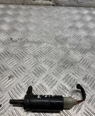 Mercedes-Benz E W212 Windscreen/windshield washer pump 2108691221