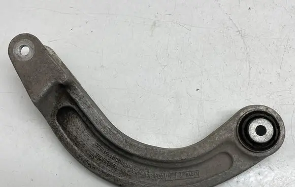 Volkswagen ID.5 Rear upper control arm/wishbone 1EA505351