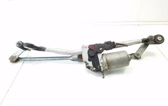 BMW X5 E70 Front wiper linkage and motor 7200535001 7200535