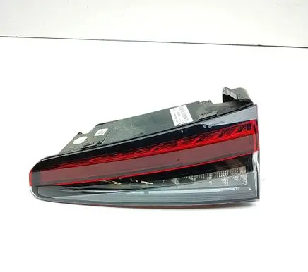Skoda Superb B9 Tailgate rear/tail lights 3P0945094A