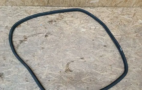 Citroen DS5 Trunk rubber seal (body) 