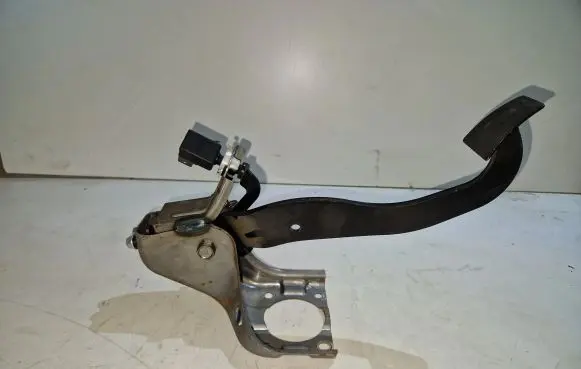 Hyundai i40 Brake pedal 328003X900