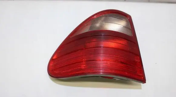 Mercedes-Benz E W210 Rear/tail lights 2108204764