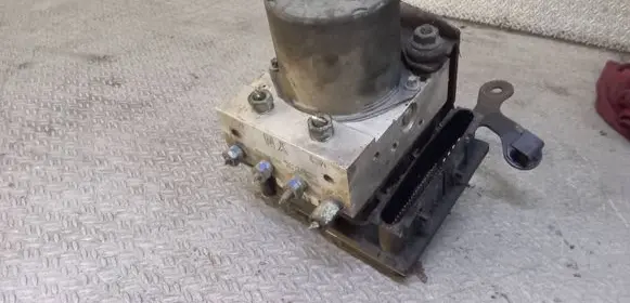 Toyota Verso ABS Pump 445400F050 0265251488 0265951566