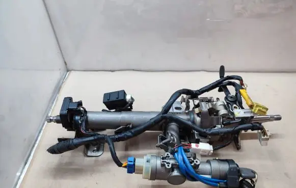 Steering wheel axle set