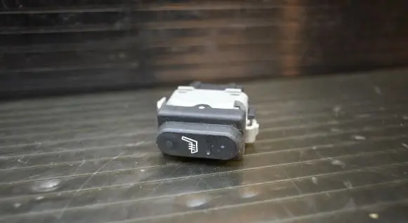 Nissan Qashqai Seat heating switch 25500JD01B