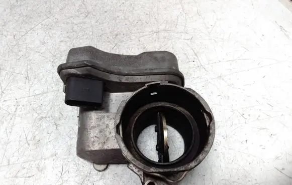 Volkswagen PASSAT B6 Engine shut-off valve 19107B0891 03G128063B