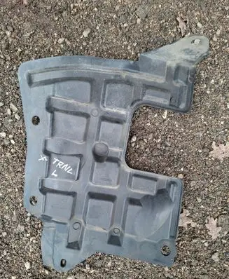 Nissan X-Trail T33 Other exterior part 648396RLOA