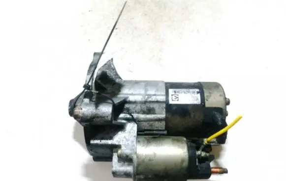 Citroen Xsara Picasso Starter motor M000T82081
