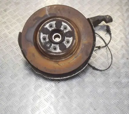 Land Rover Discovery 4 - LR4 Front wheel hub AH223K185AB
