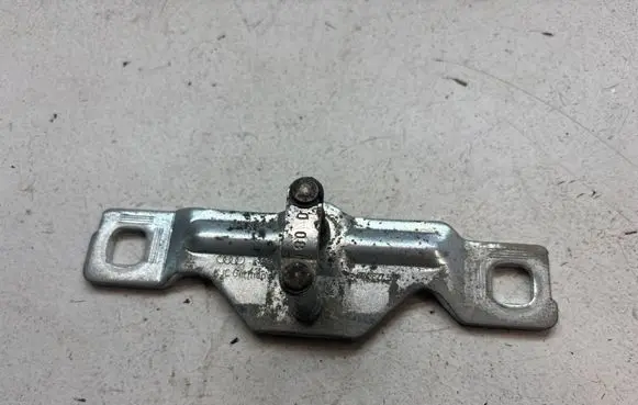 Audi A4 S4 B8 8K Rear door lock loop/hook striker 8P4827567