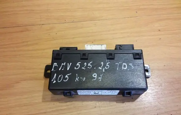 BMW 5 E39 Door control unit/module 8377601 613583776019
