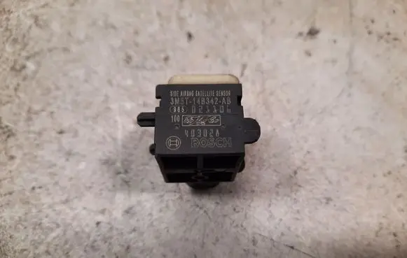 Ford Focus Airbag deployment crash/impact sensor 021106 3M5T14B342AB