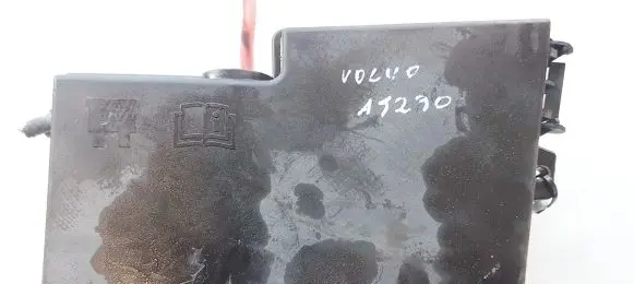 Volvo V50 Fuse box set 518818000 8688040